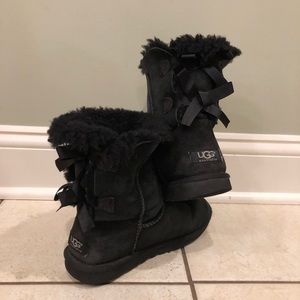Ugh Australia Black Bailey Bows